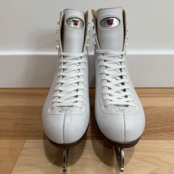 Riedell Other - Riedell White Women's Figure Skates - Classic High-Cut Leather